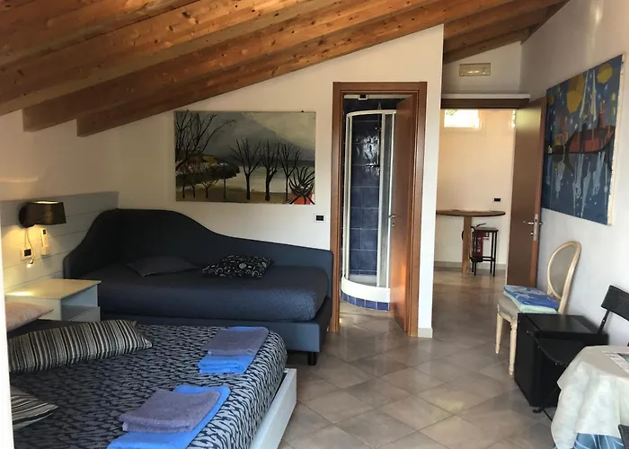 Da Nani Two Bedrooms Balcony Sea View Apartment *